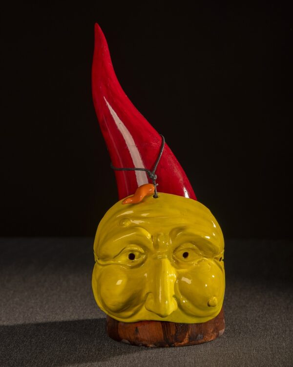 corno portafortuna con maschera di pulcinella