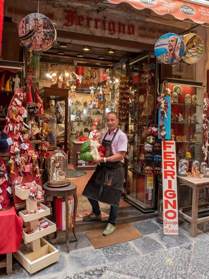 bottega-presepi-ferrigno-napoli (3) Bottega presepi ferrigno napoli artigianale